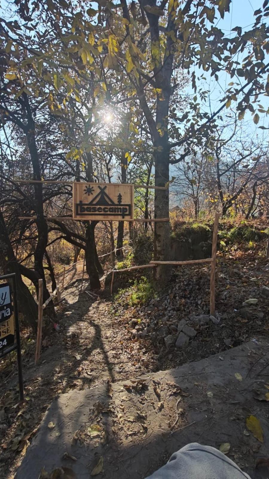 Хостел Basecamp Manali Екстер'єр фото